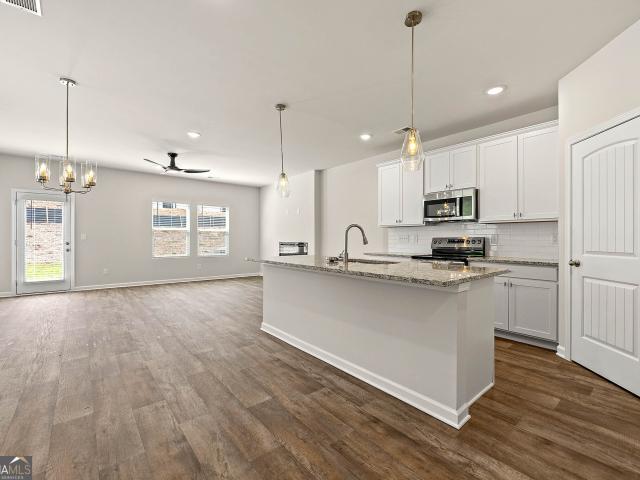Townhouse for sale in Oakwood, Georgia