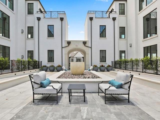 Condo for sale in Frisco, Texas