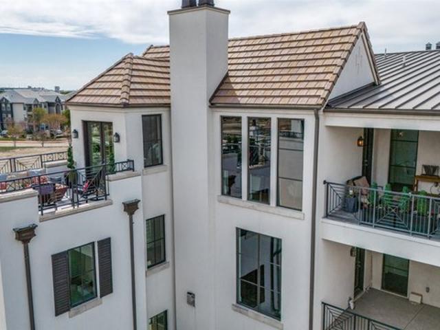 Condo for sale in Frisco, Texas