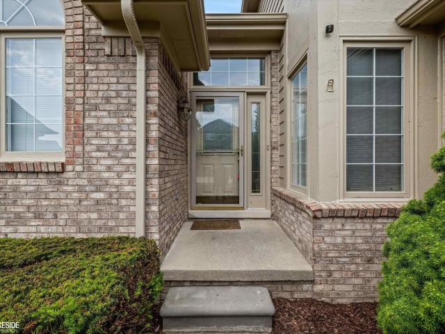 Condo for sale in Macomb
