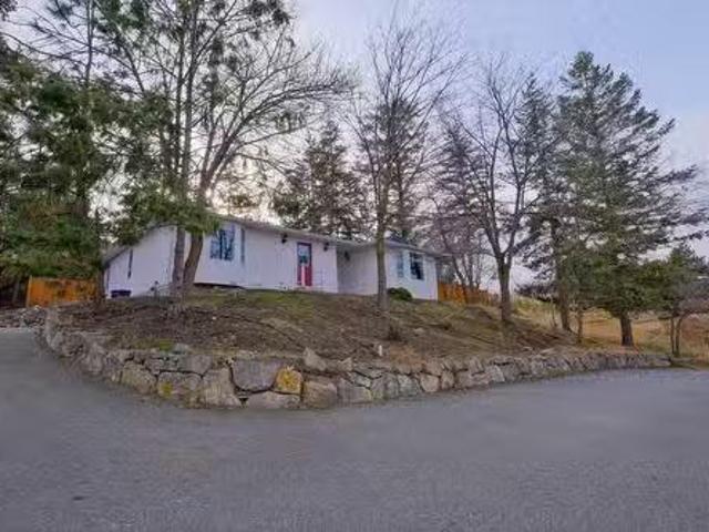 House for sale in Winfield, British Columbia