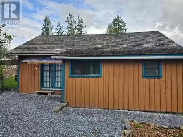 House for sale in Vananda, British Columbia