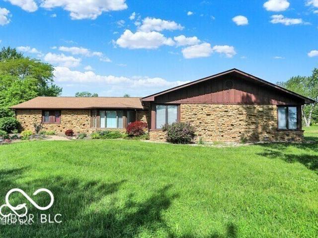 House for sale in Whiteland, Johnson County