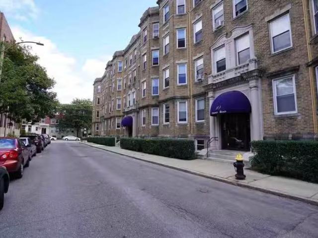 Condo for rent in Brighton
