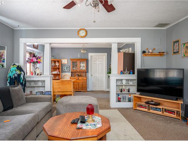 House for sale in Scappoose, Columbia County