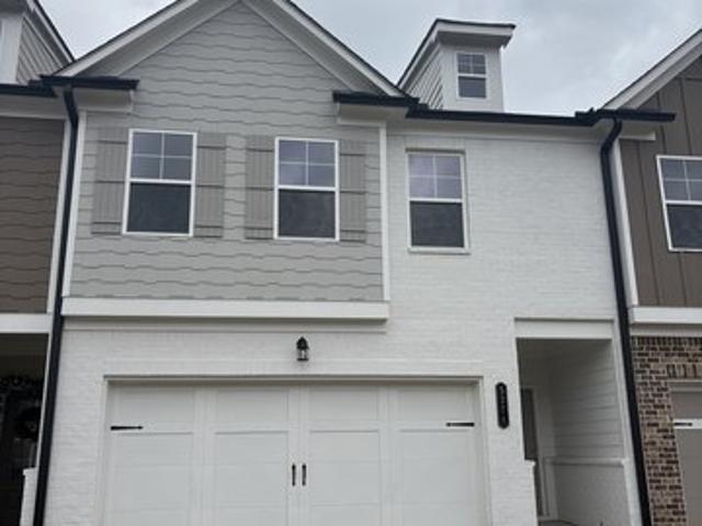 Townhouse for sale in Oakwood, Georgia