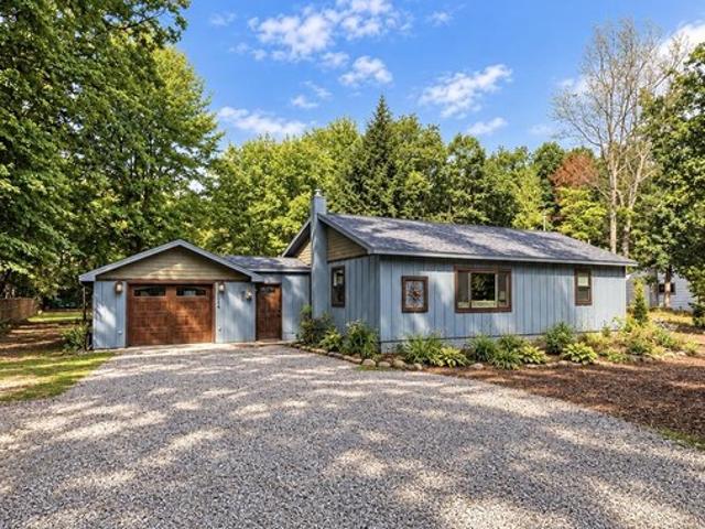 House for sale in Green Lake, Michigan
