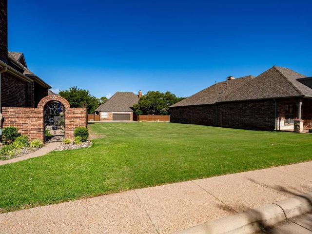 Land for sale in Taylor, Texas