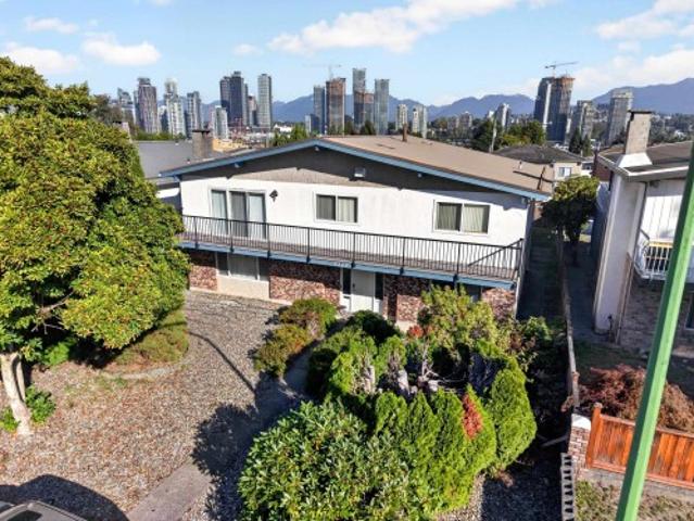 House for sale in Brentwood, Burnaby