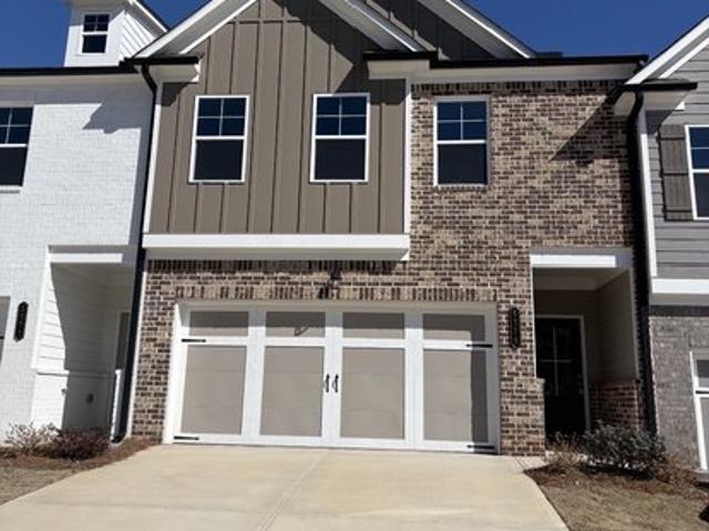 Townhouse for sale in Oakwood, Georgia