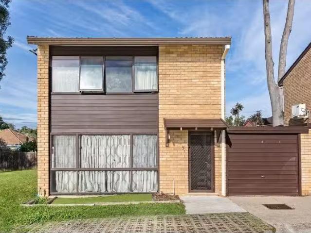 Condo for rent in Sydney, New South Wales