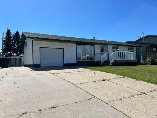 House for sale in Fox Creek, Alberta