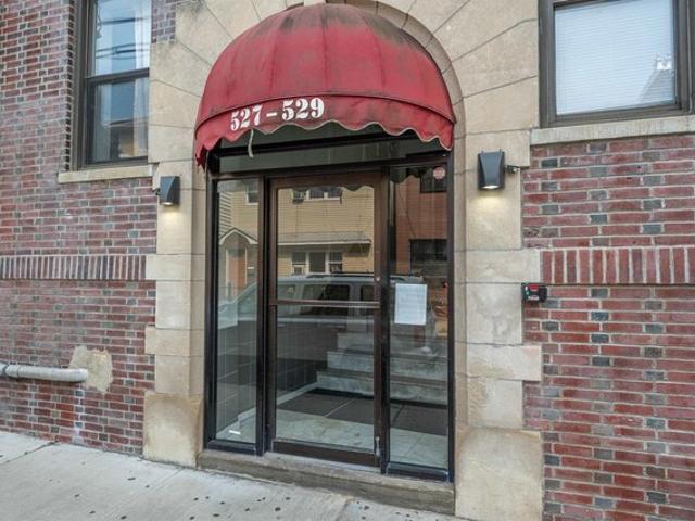 Condo for sale in Hudson, New Jersey