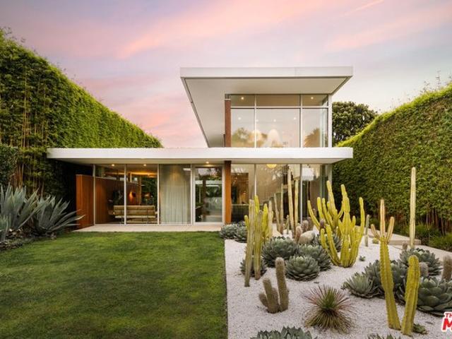 House for sale in Santa Monica, California