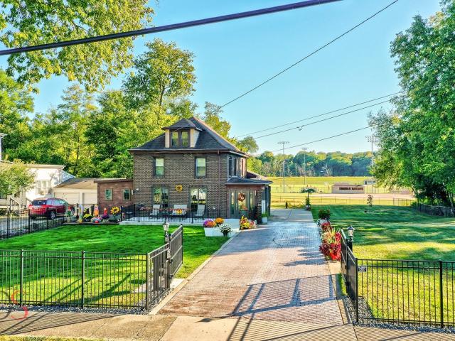 House for sale in Ottawa, Illinois