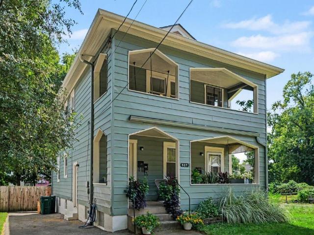 House for sale in Roselawn, Ohio
