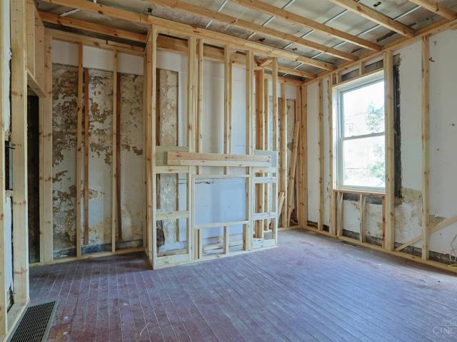 House for sale in Avondale, Roselawn