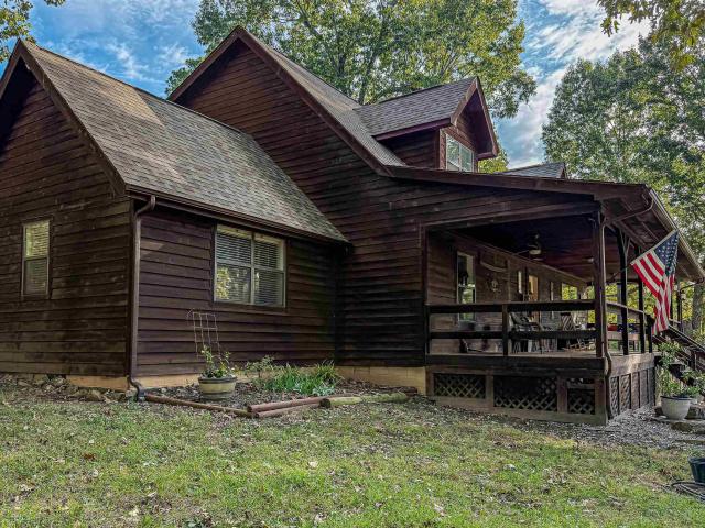 House for sale in Flippin, Marion County