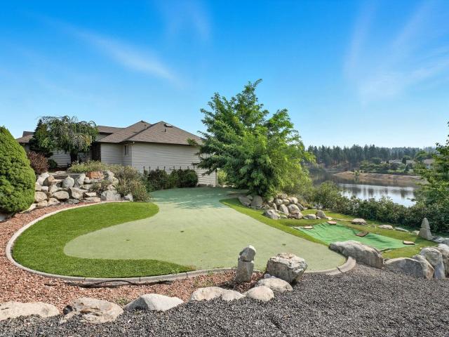 Land for sale in Greenacres, Washington
