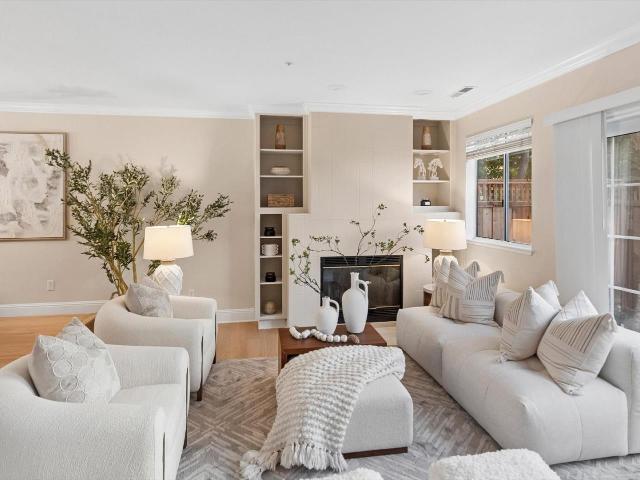 Townhouse for sale in Los Altos, Santa Clara County