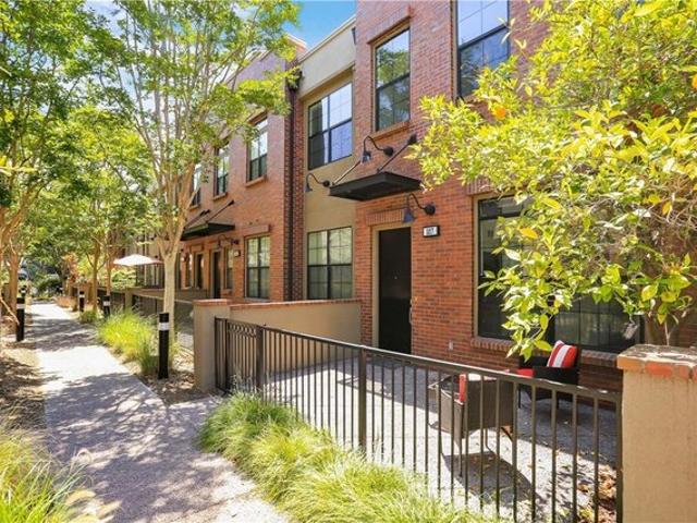 Townhouse for sale in Orange, California