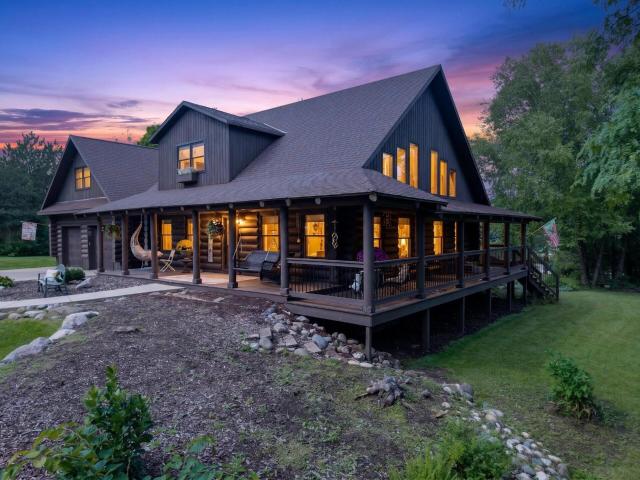 House for sale in Hubertus, Wisconsin