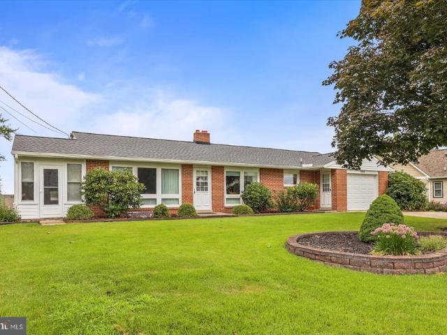 House for sale in Mount Wolf