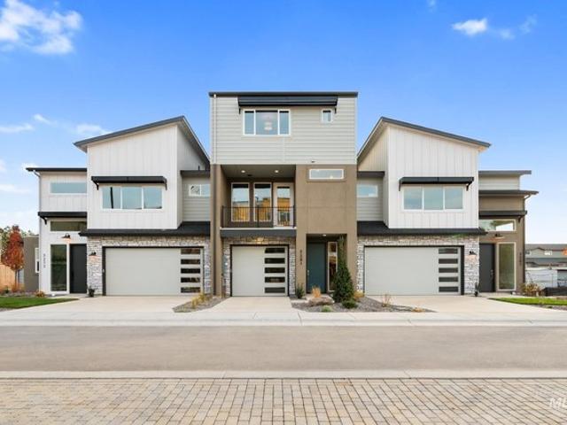Townhouse for sale in Garden City, Ada County