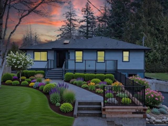 House for sale in Saanich, British Columbia