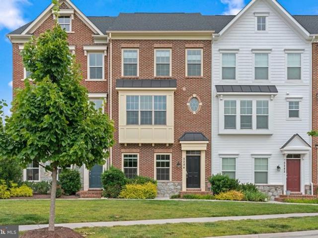 Townhouse for sale in Virginia