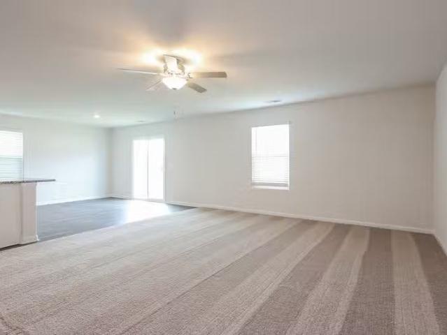 Condo for rent in Inman