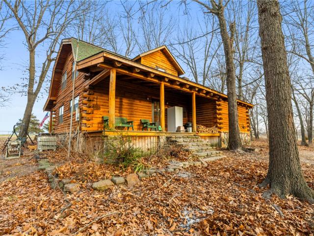 House for sale in Harrison, Boone County