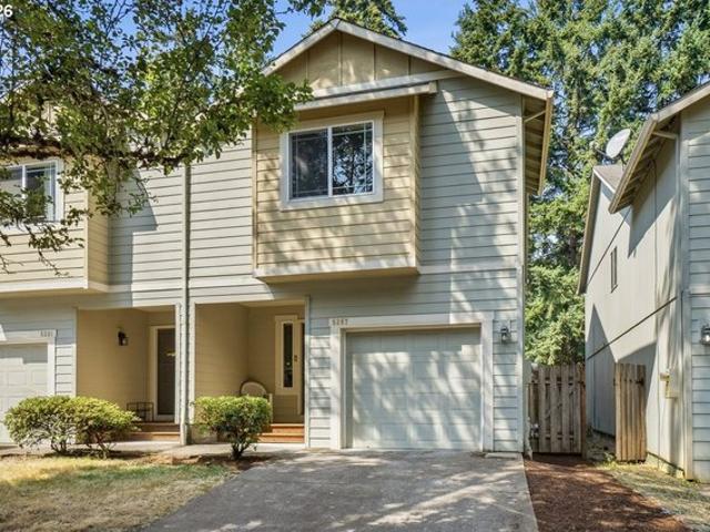Townhouse for sale in Oregonia