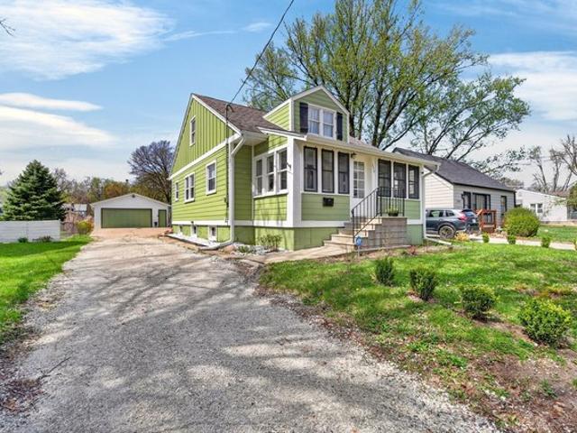 House for sale in West Des Moines, Iowa