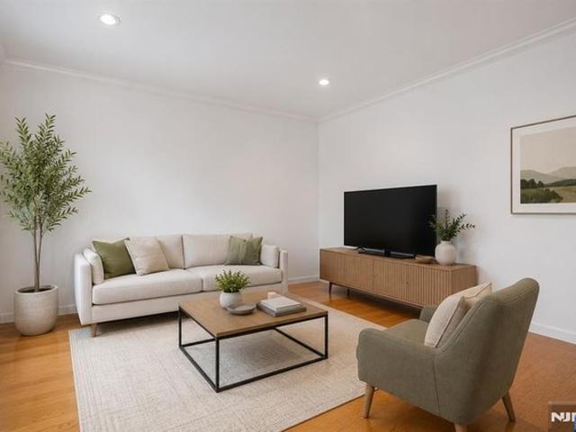Condo for sale in Hudson, New Jersey