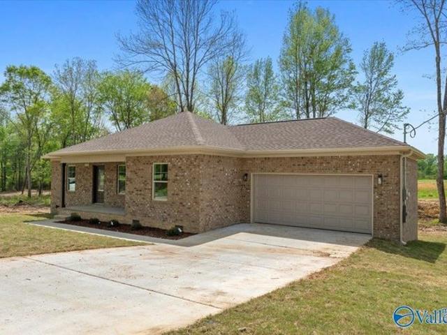 House for sale in Arab, Alabama
