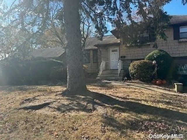 House for sale in Babylon, New York