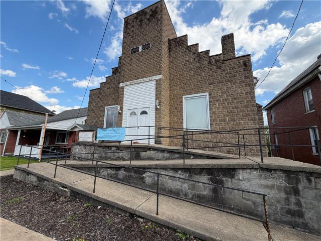 Commercial for sale in Tarentum, Pennsylvania