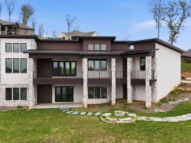 House for sale in Guntersville, Alabama