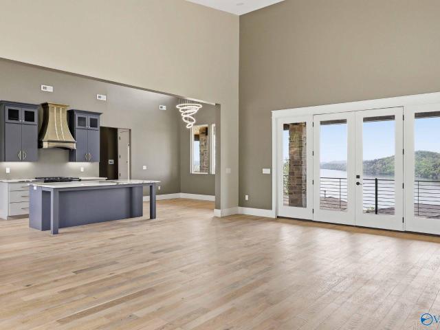 House for sale in Guntersville, Alabama