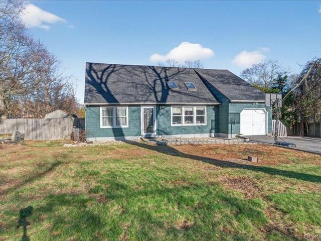 House for sale in Centereach, New York