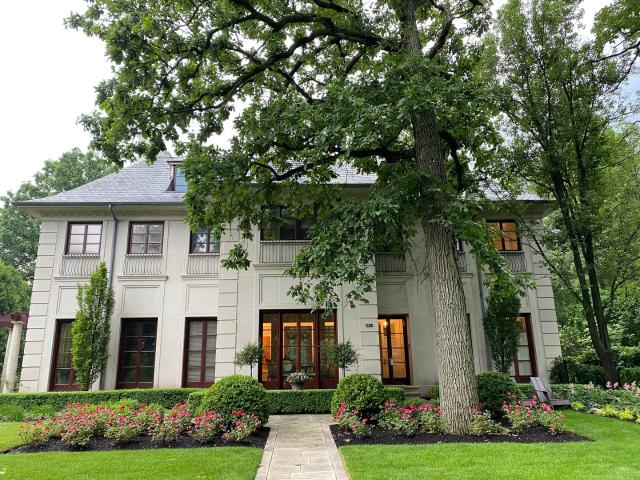Property for sale in Kenilworth, Illinois