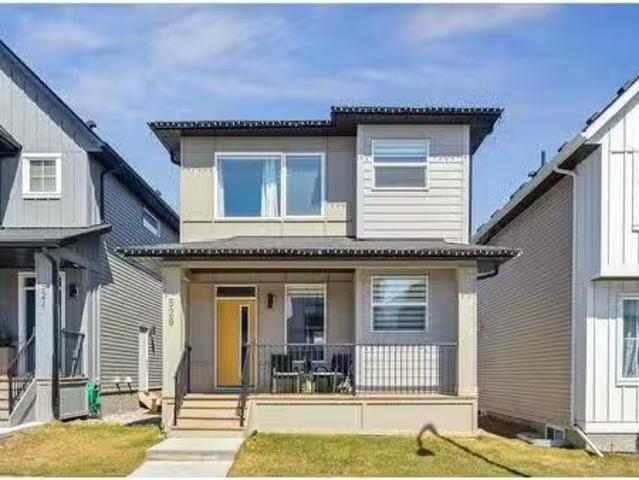House for sale in Airdrie, Alberta