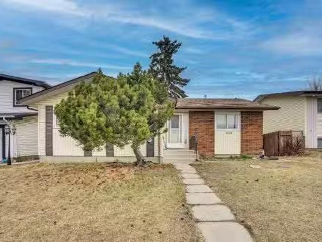 House for sale in Northwest, Alberta