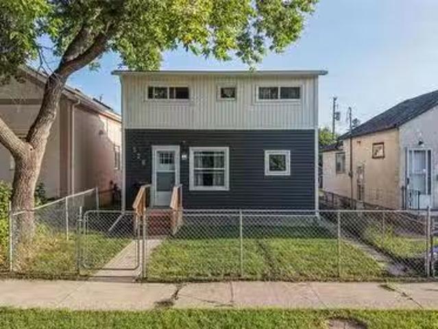 House for sale in East St. Paul, Manitoba