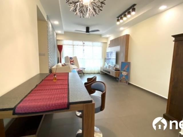 Apartment for sale in 19 North East, Hougang