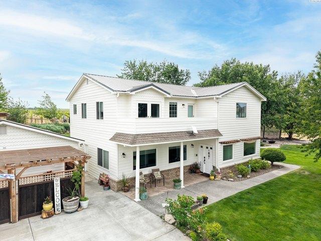 House for sale in Benton City, Washington