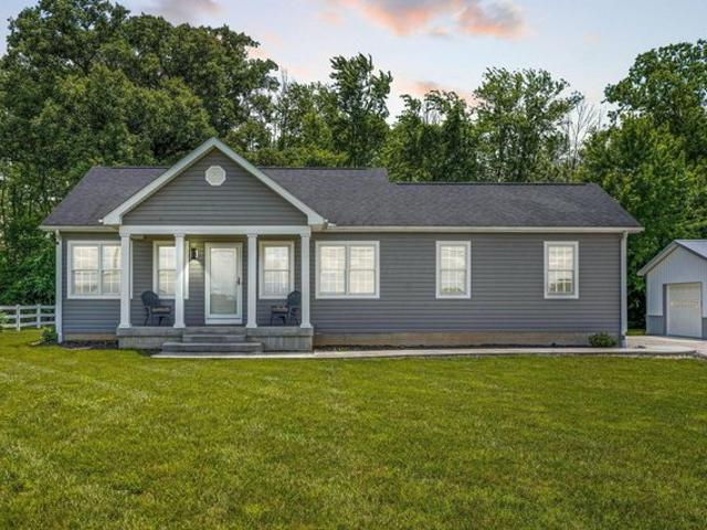 House for sale in Ashville, Ohio
