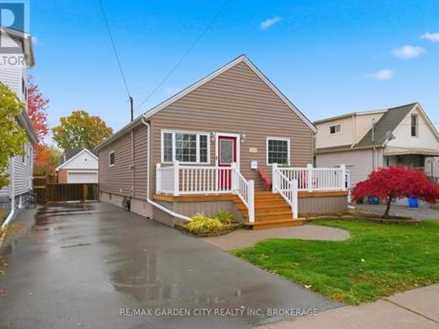 House for sale in Niagara, Ontario