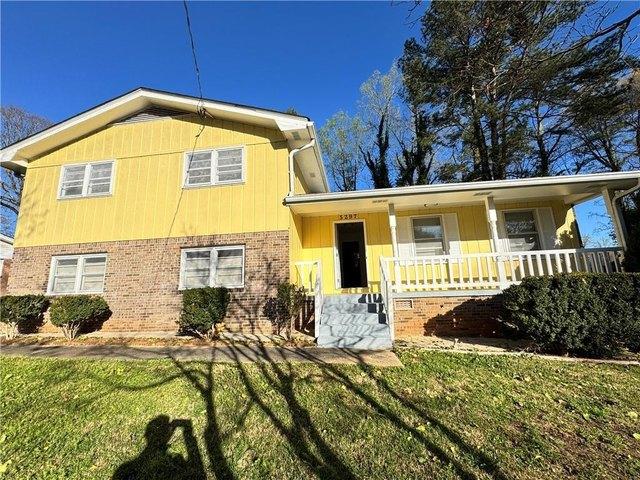 House for sale in Lilburn, Georgia